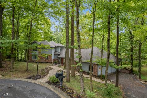 8823 Woodacre Lane Indianapolis IN 46234