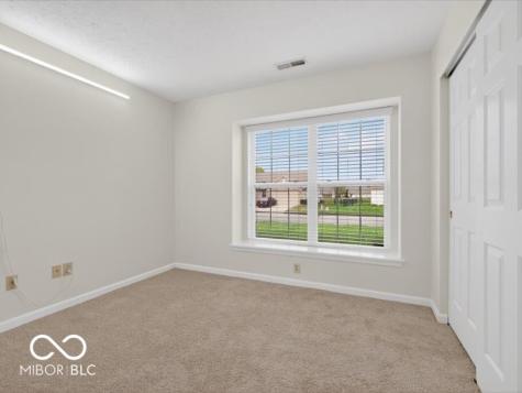 8625 Baypointe Drive Avon IN 46123