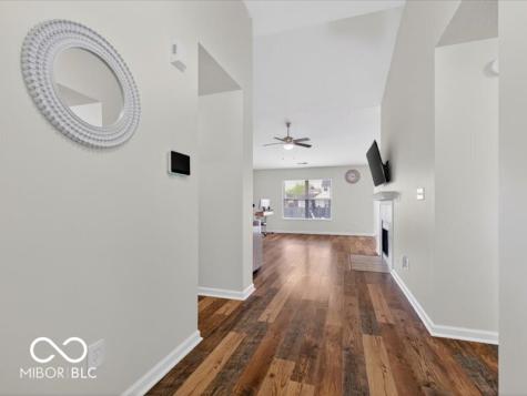 8625 Baypointe Drive Avon IN 46123