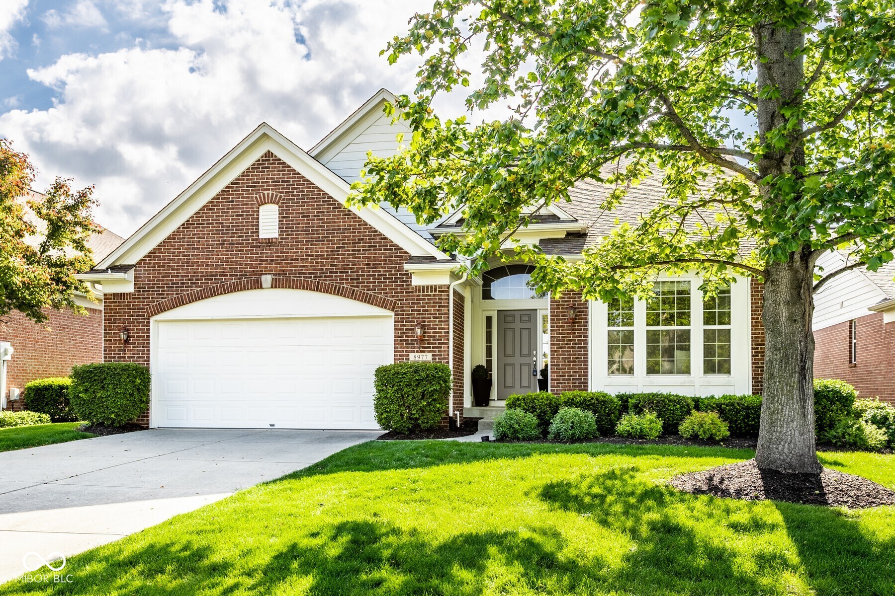 8977 Stonewick Way Zionsville IN 46077