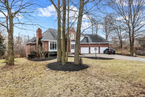 8203 Traders Hollow Lane Indianapolis IN 46278