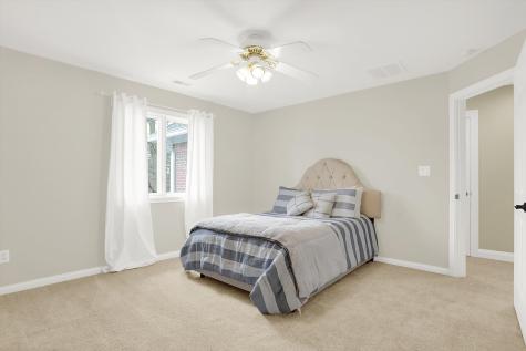 8203 Traders Hollow Lane Indianapolis IN 46278