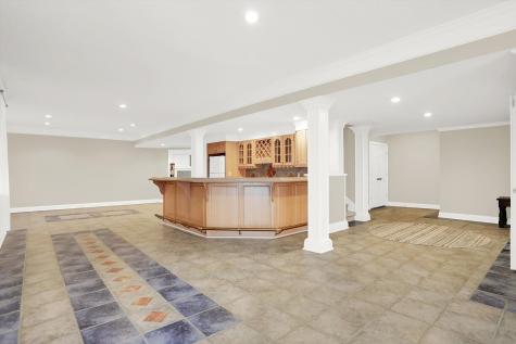8203 Traders Hollow Lane Indianapolis IN 46278