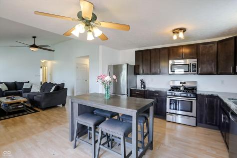 5773 Saint Simons Drive Indianapolis IN 46237