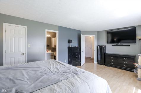 5773 Saint Simons Drive Indianapolis IN 46237