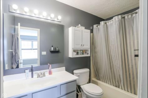 5773 Saint Simons Drive Indianapolis IN 46237
