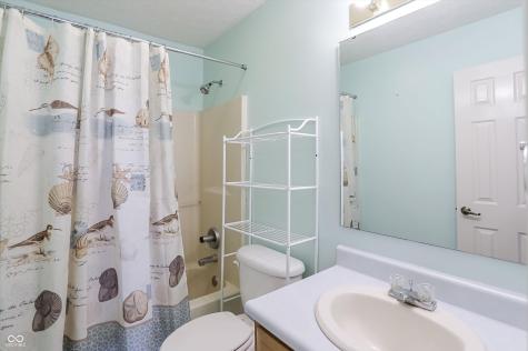 5773 Saint Simons Drive Indianapolis IN 46237