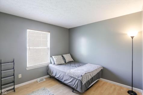 5773 Saint Simons Drive Indianapolis IN 46237