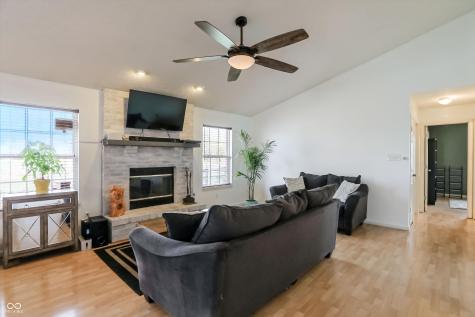 5773 Saint Simons Drive Indianapolis IN 46237