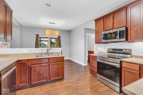 1394 Longleaf Street Avon IN 46123