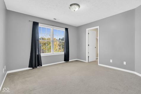 1394 Longleaf Street Avon IN 46123