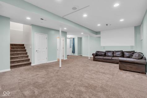 1394 Longleaf Street Avon IN 46123