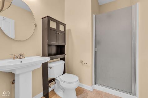 1394 Longleaf Street Avon IN 46123