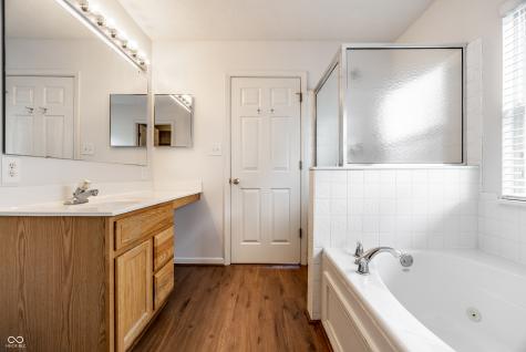 5896 Hollow Oak Trail Carmel IN 46033