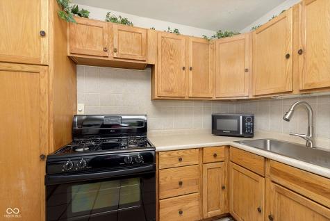 3516 Mayflower Drive Indianapolis IN 46221
