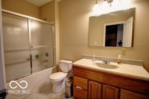 10526 Proposal Pointe Way Fishers IN 46040