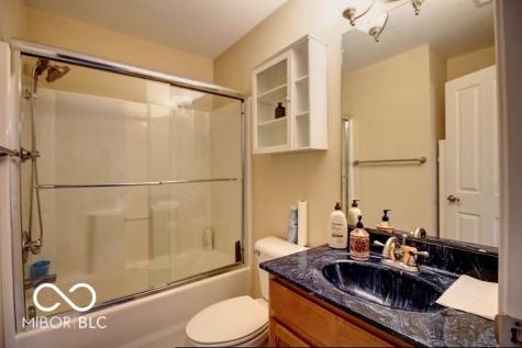 10526 Proposal Pointe Way Fishers IN 46040