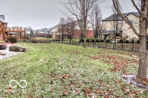 10526 Proposal Pointe Way Fishers IN 46040