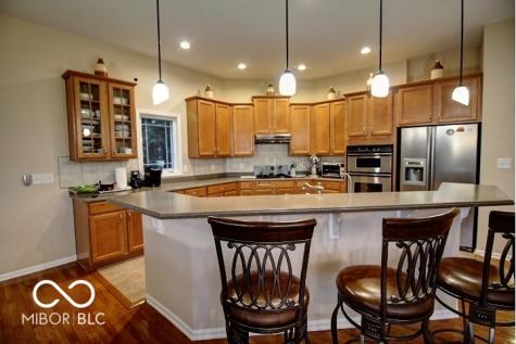 10526 Proposal Pointe Way Fishers IN 46040