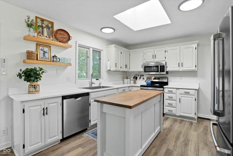 15030 Little Eagle Creek Avenue Zionsville IN 46077
