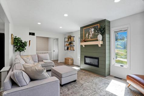 15030 Little Eagle Creek Avenue Zionsville IN 46077