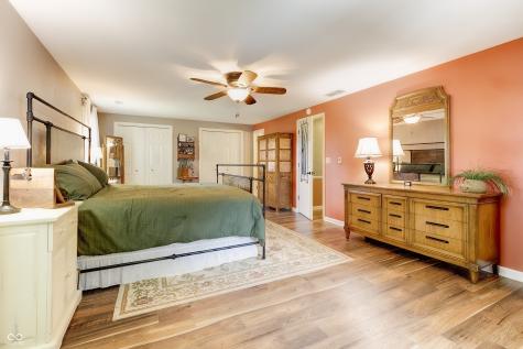 5915 W 1400 N Elwood IN 46036