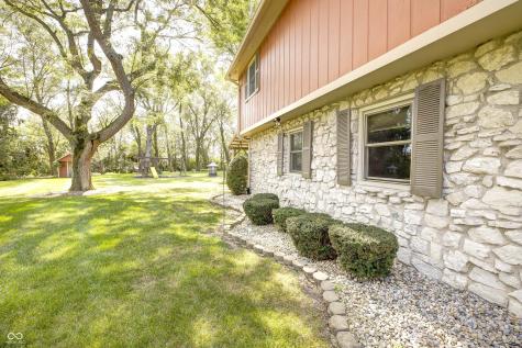 5915 W 1400 N Elwood IN 46036