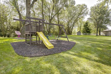 5915 W 1400 N Elwood IN 46036