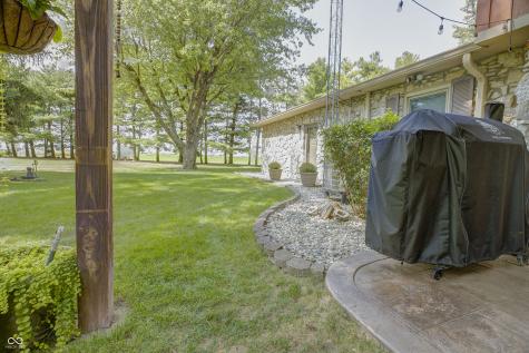 5915 W 1400 N Elwood IN 46036