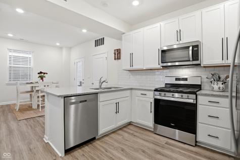 2689 Maricopa Boulevard Whitestown IN 46075