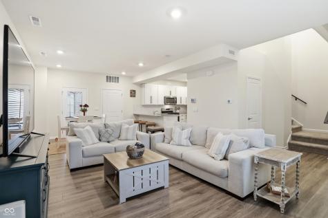 2689 Maricopa Boulevard Whitestown IN 46075