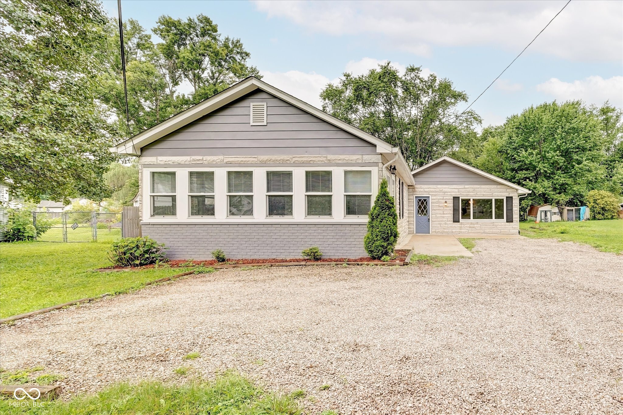 1074 S Morgantown Road Greenwood IN 46143