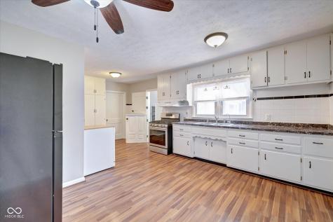 1074 S Morgantown Road Greenwood IN 46143