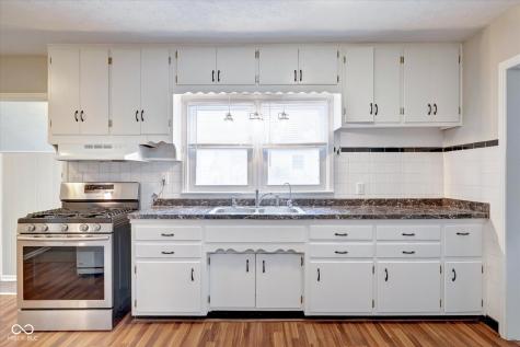 1074 S Morgantown Road Greenwood IN 46143