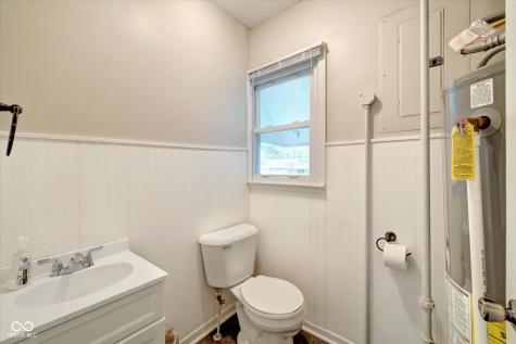 1074 S Morgantown Road Greenwood IN 46143