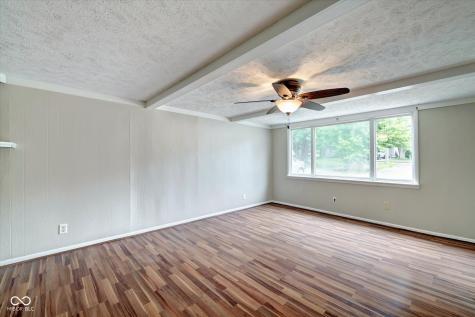 1074 S Morgantown Road Greenwood IN 46143