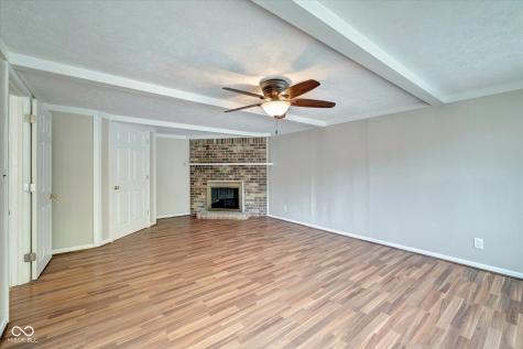 1074 S Morgantown Road Greenwood IN 46143