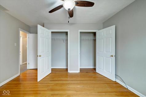 1074 S Morgantown Road Greenwood IN 46143