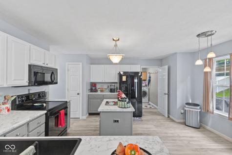 4709 Oakton Way Greenwood IN 46143