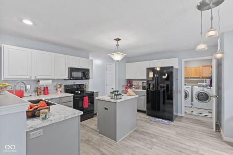 4709 Oakton Way Greenwood IN 46143