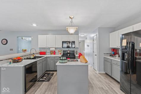 4709 Oakton Way Greenwood IN 46143