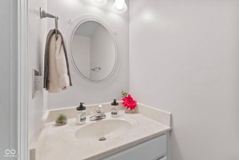 4709 Oakton Way Greenwood IN 46143