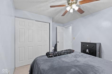 4709 Oakton Way Greenwood IN 46143