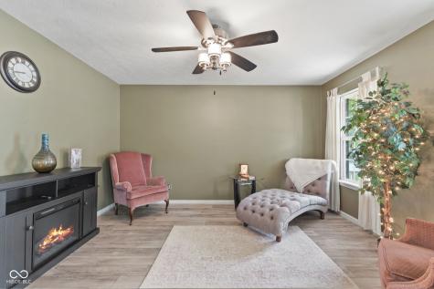 4709 Oakton Way Greenwood IN 46143