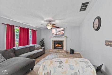 4709 Oakton Way Greenwood IN 46143