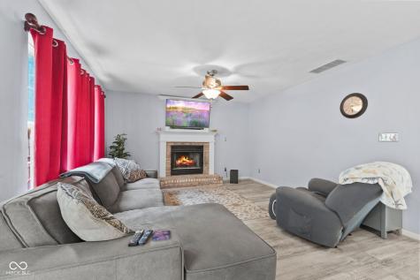 4709 Oakton Way Greenwood IN 46143