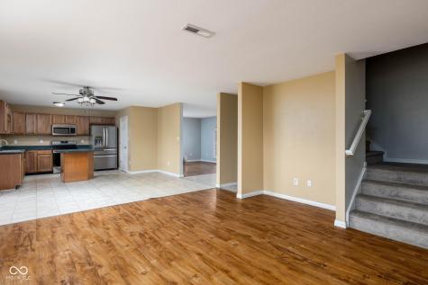 8066 Lawrence Woods Place Indianapolis IN 46236