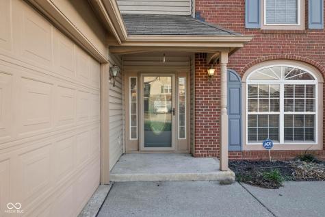 8066 Lawrence Woods Place Indianapolis IN 46236