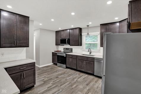 839 Fernwood Court Indianapolis IN 46234
