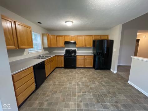 356 Seabreeze Circle Avon IN 46123